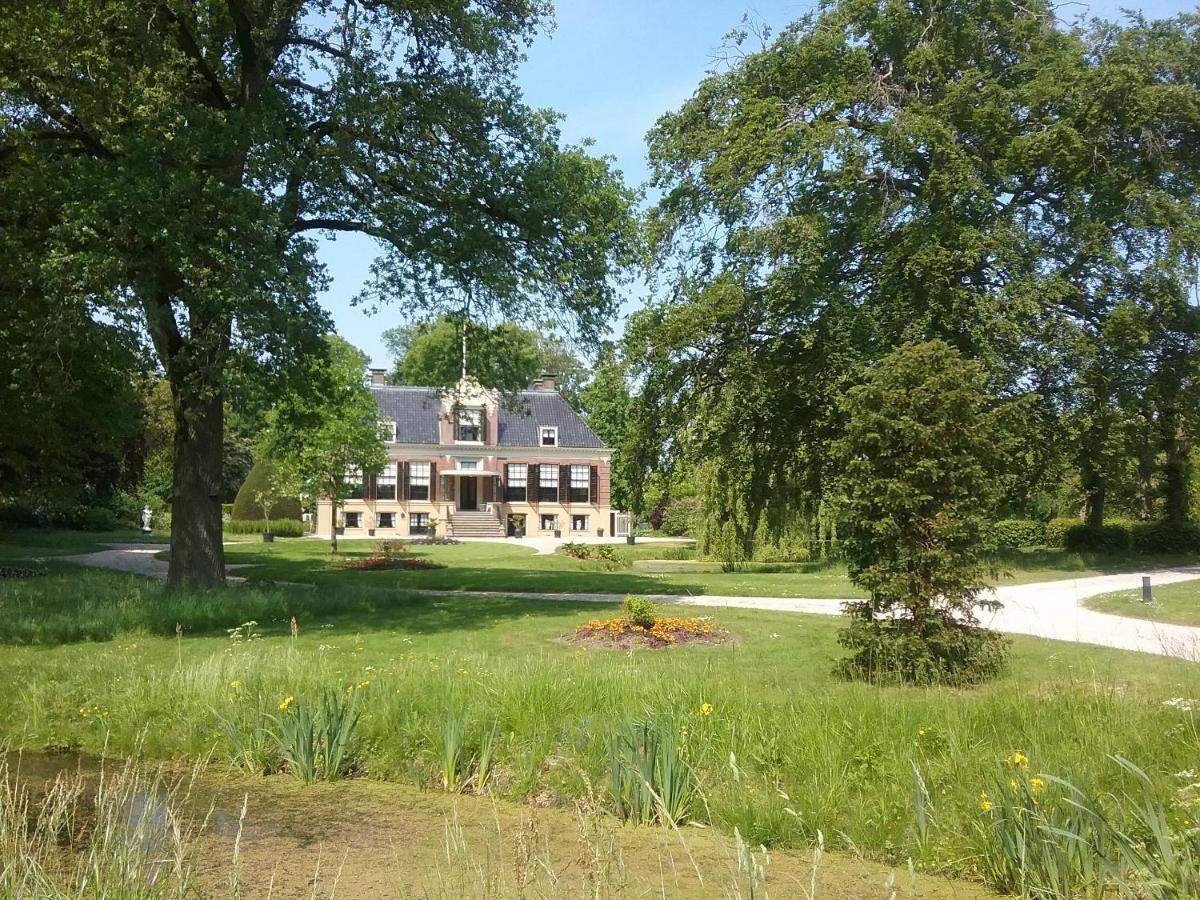 Luxe 5 Persoons Bungalow Op Rustig Vakantiepark Nabij Leeuwarden Dronrijp 외부 사진